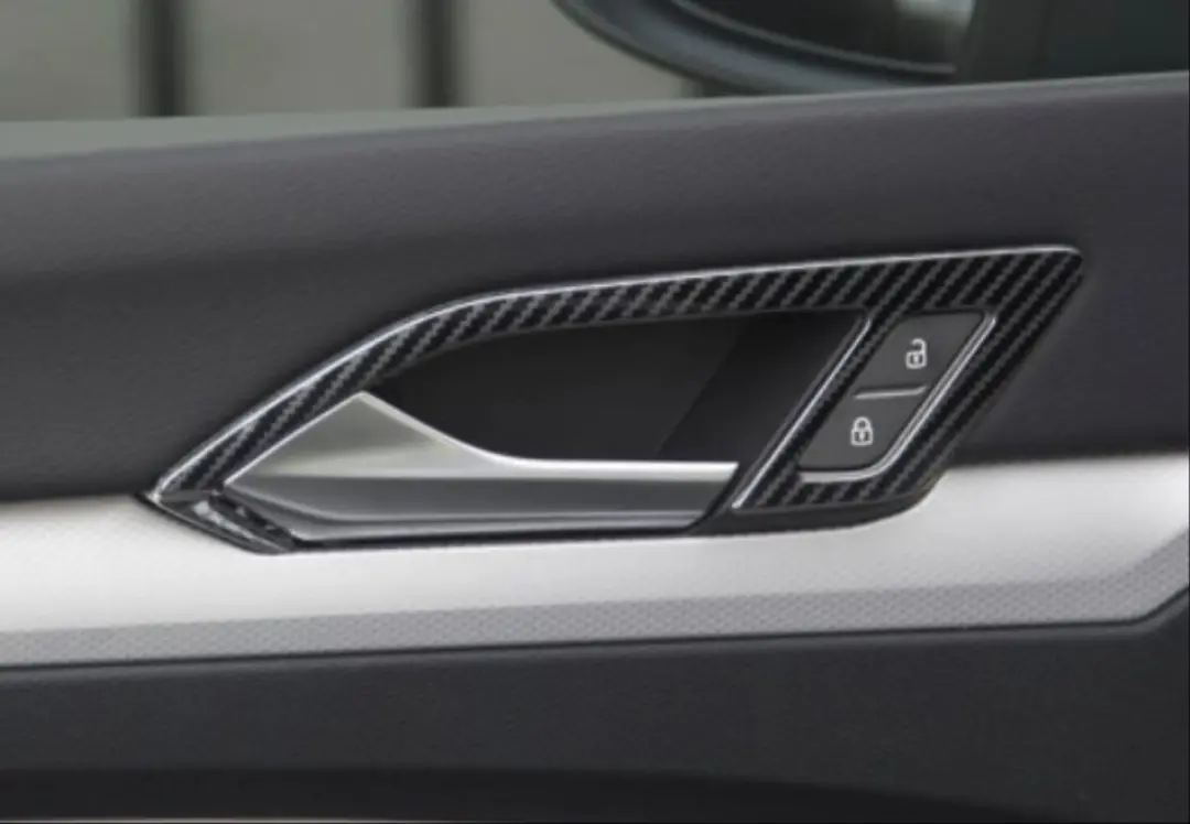 VW Golf 8 (MK8) İç Kapı Kolu Havuz Kaplama Seti Karbon Desen 4