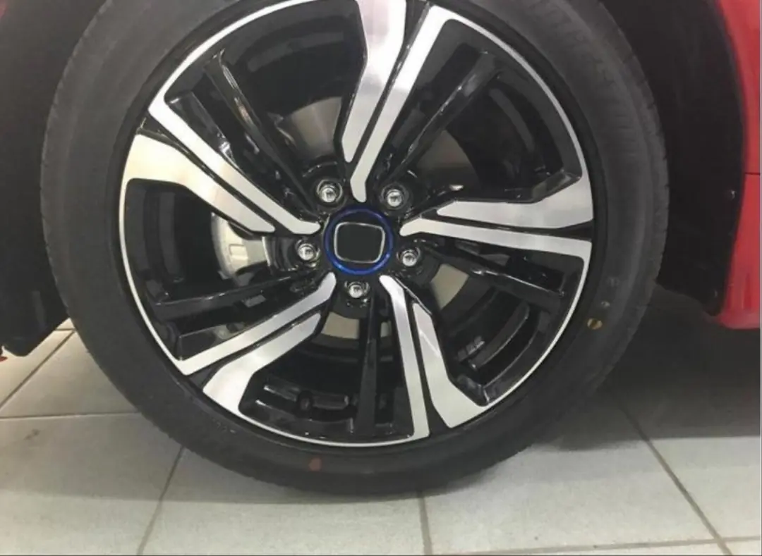 Honda Civic FC5/FK7 2016-2021 Kırmızı Jant Göbek Çemberi Seti (4 Parça) 4