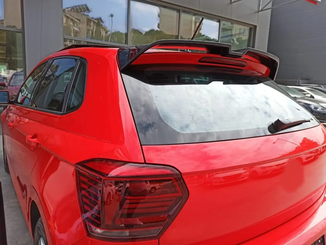 Volkswagen Polo Mk6 (18+) R-Line/GTI  Tavan Spoyleri Piano Black 6