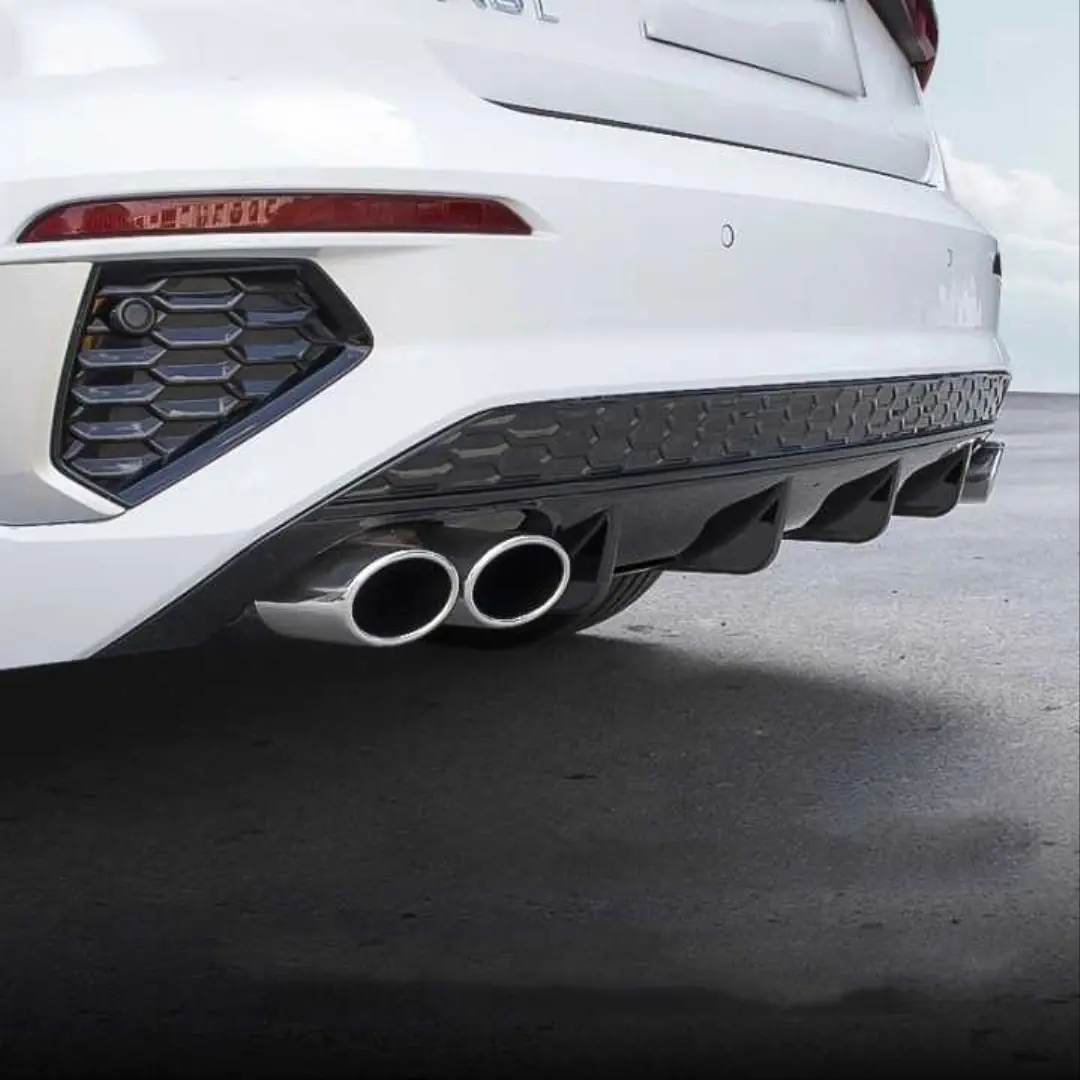 Audi A3 Sedan 8Y S-Line 2020+ S3 Piano Black Arka Difüzör 4