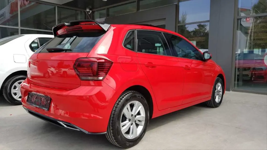 VW Polo AW Oettinger Tavan Spoyleri Piano Black 4