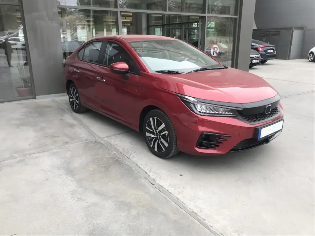 Honda City GN RS Ön Sis Farı Çerçevesi Seti Piano Black 5