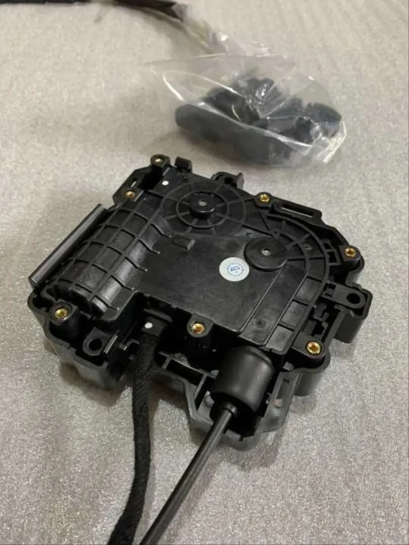 Honda Civic (FC5) & Accord (18-22) Otomatik Vakumlu Kapı (Soft-Close) Sistemi 4