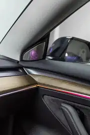 Tesla Model Y 2020+ App Kontrollü Komple RGB Ambiyans Aydınlatma Seti 4
