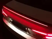 Audi A4 B9 2016-2019 Kayar Sinyalli LED'li Bagaj Spoyleri (Piano Black) 1