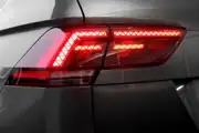 Volkswagen Tiguan 2016-2020 Highline Kayar Sinyalli LED Stop Seti 4