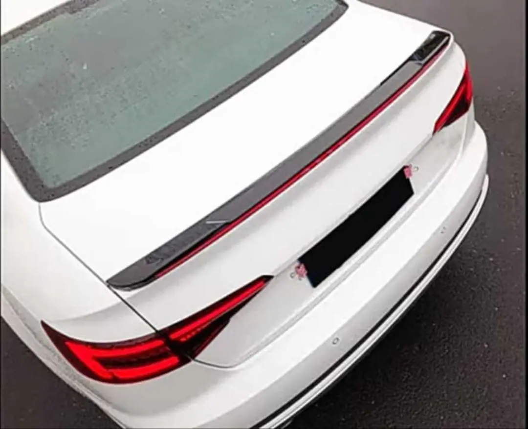 Audi A4 B9 2016-2019 Kayar Sinyalli LED'li Bagaj Spoyleri (Piano Black) 4