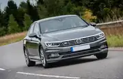 Volkswagen Passat B8 R-Line Ön Tampon Seti (Panjur Hariç) 3
