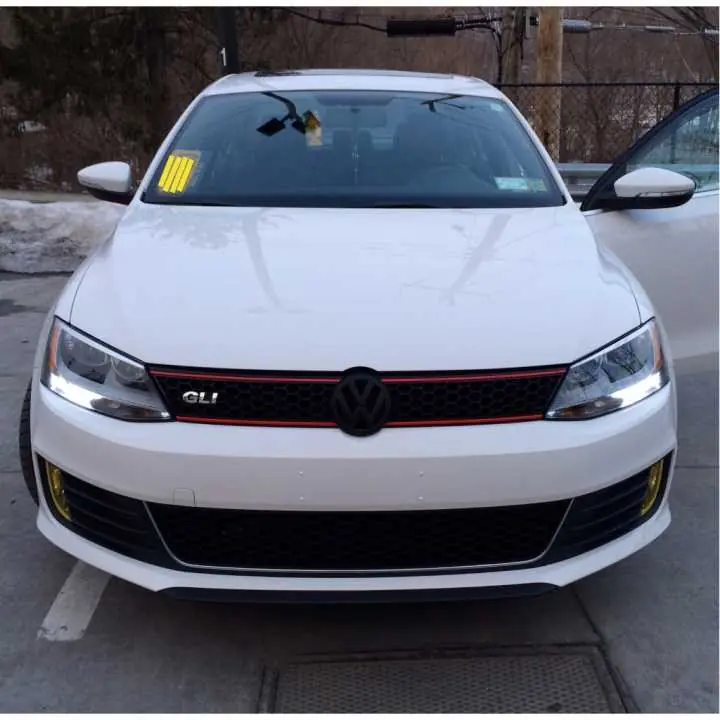 Volkswagen Jetta 2011-2014 Makyajsız Kasa GLI Ön Panjur 6