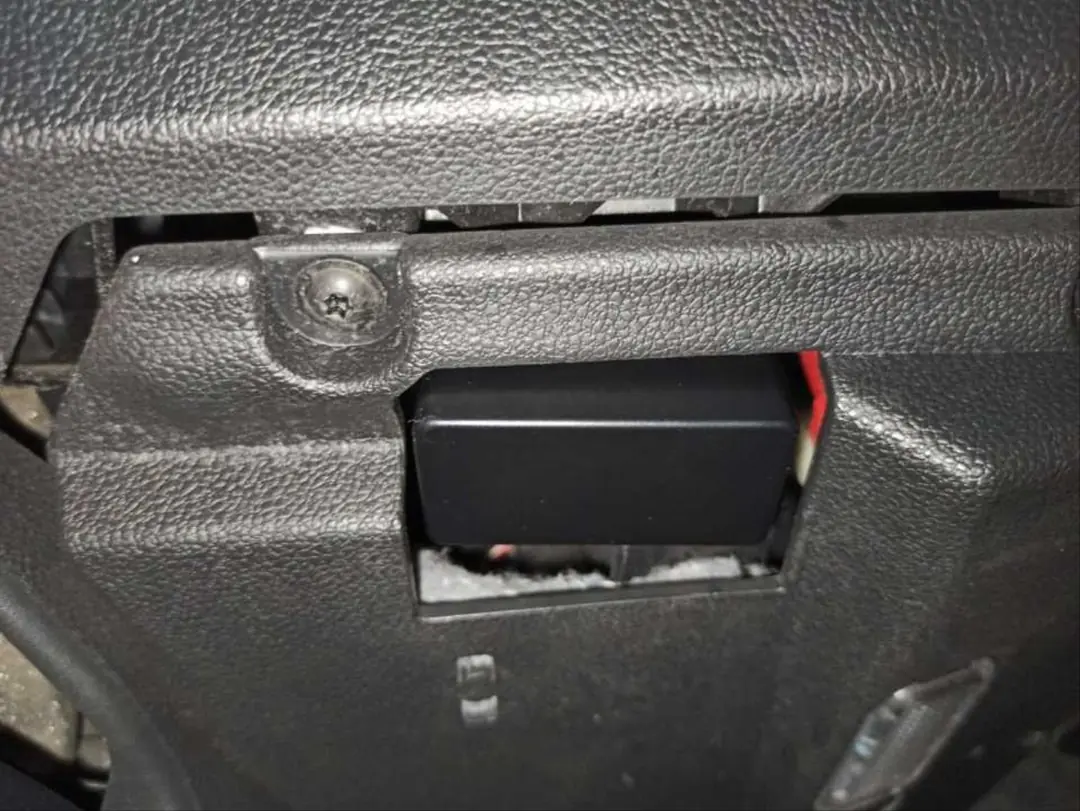 Audi A4 (B8) / A5 (8T) / Q5 (8R) Otomatik Cam Kapatma Modülü (OBD) 4