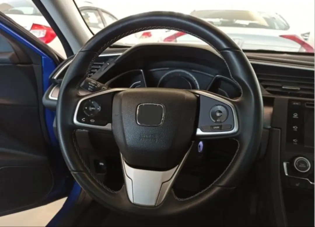 Honda Civic FC5/FK7 Direksiyon Alt Spoke Kaplaması Gümüş (Yazısız)