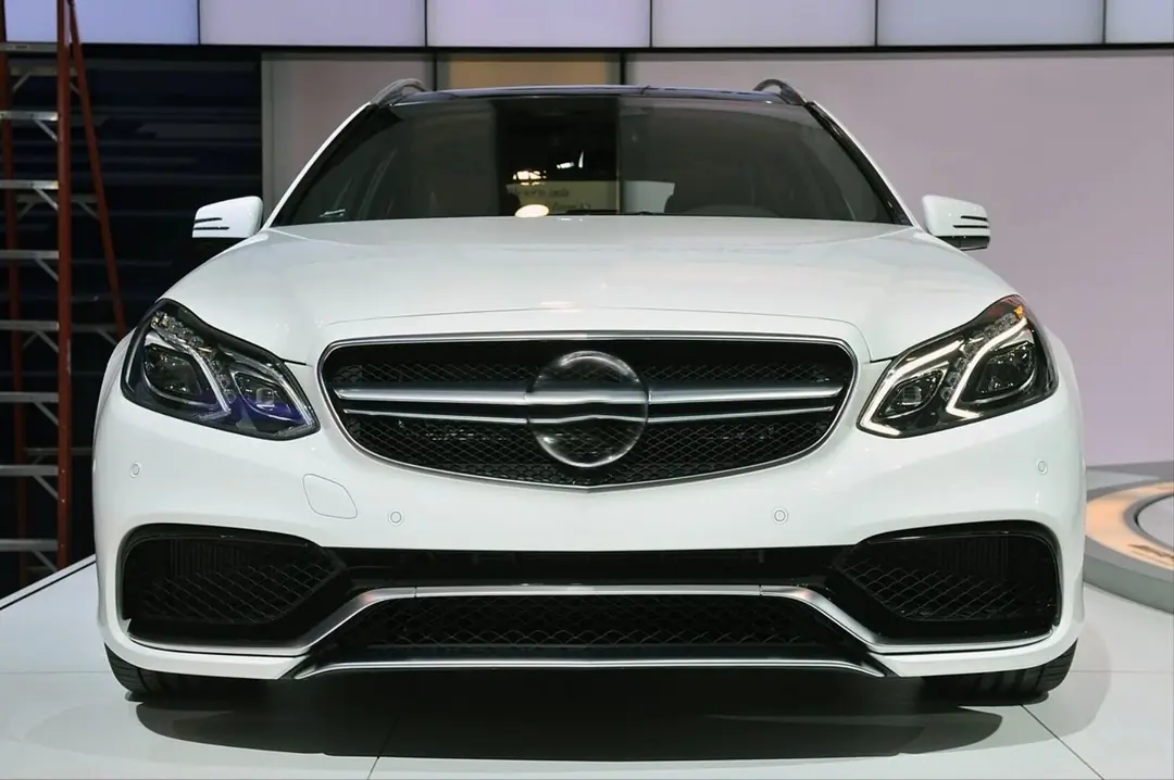 Mercedes-Benz E Serisi W212 Makyajlı E63 AMG Ön Tampon Seti 5