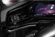 VW Golf 8 (MK8) Ön Göğüs ve Multimedya Çerçeve Seti Piano Black 2