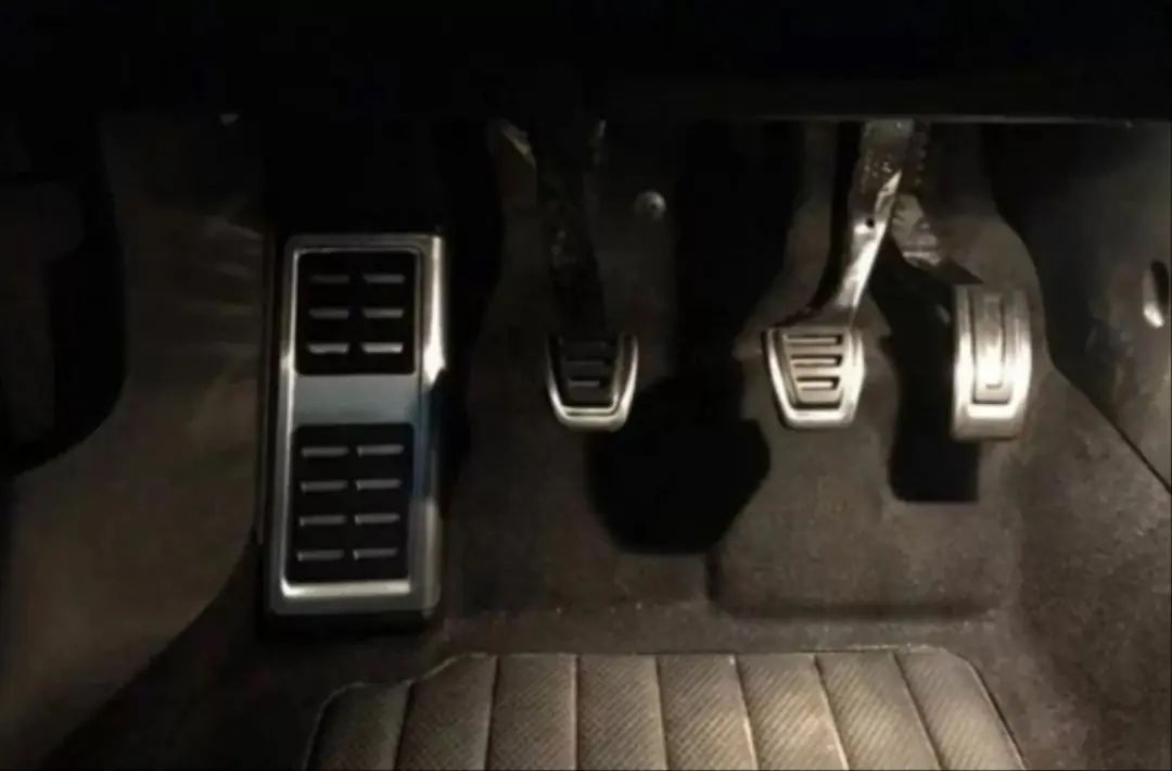 VAG MQB Uyumlu Manuel Spor Pedal ve Ayak Dayama Seti (Golf 7/A3/Leon) 4