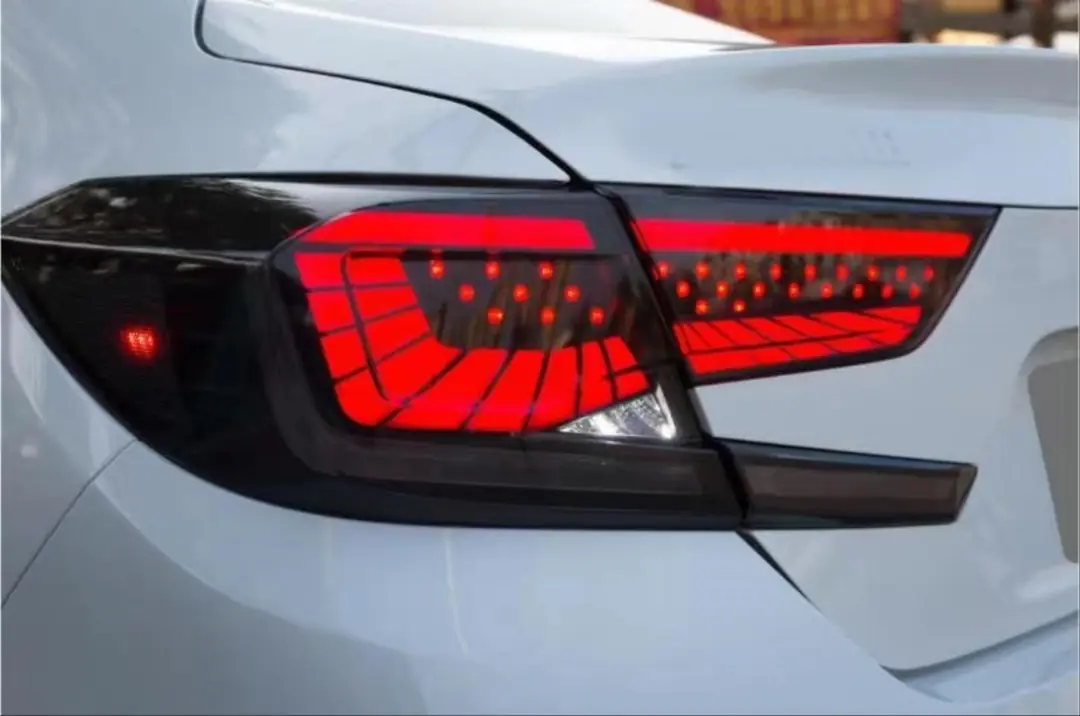 Honda Accord CV Omurga Dinamik Sinyalli Füme LED Stop Takımı 5