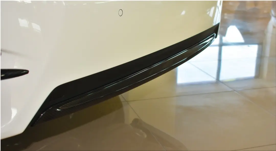 Honda Civic FC5 Sedan Arka Tampon Alt Lip Çıtası Karbon