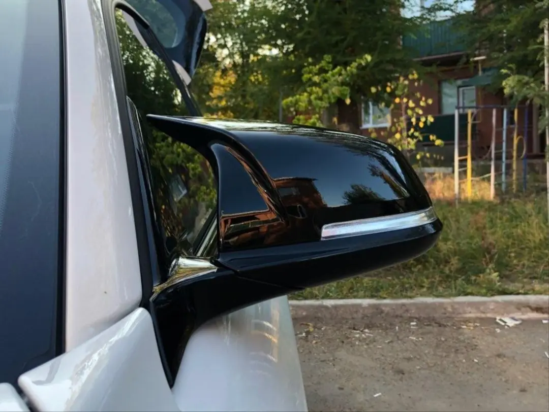 1 SERİSİ F20 (2011-2019) YARASA AYNA KAPAK